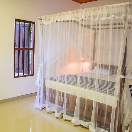 Shehani Beach Bungalow Tangalle Exterior foto