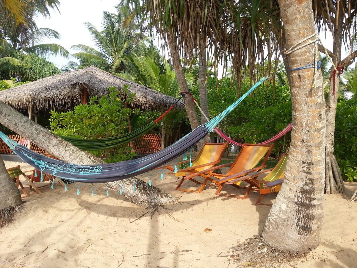 Shehani Beach Bungalow Tangalle Exterior foto