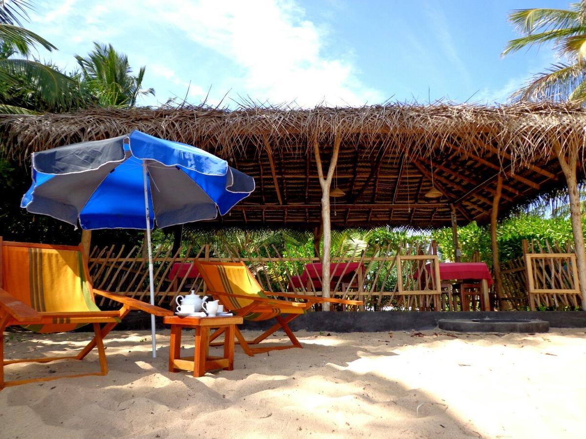 Shehani Beach Bungalow Tangalle Exterior foto