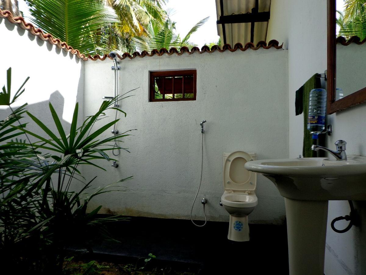 Shehani Beach Bungalow Tangalle Exterior foto
