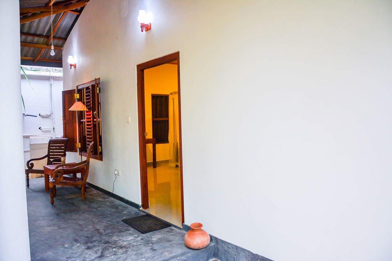 Shehani Beach Bungalow Tangalle Exterior foto